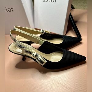 Dior black slingback heels
100% Authentic! Slightly used in box!
Size 40